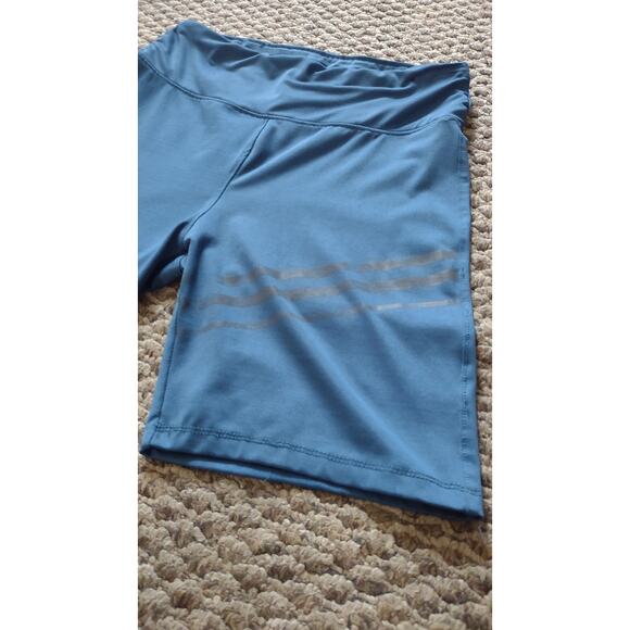 Activewear shorts - Picture 2 of 4